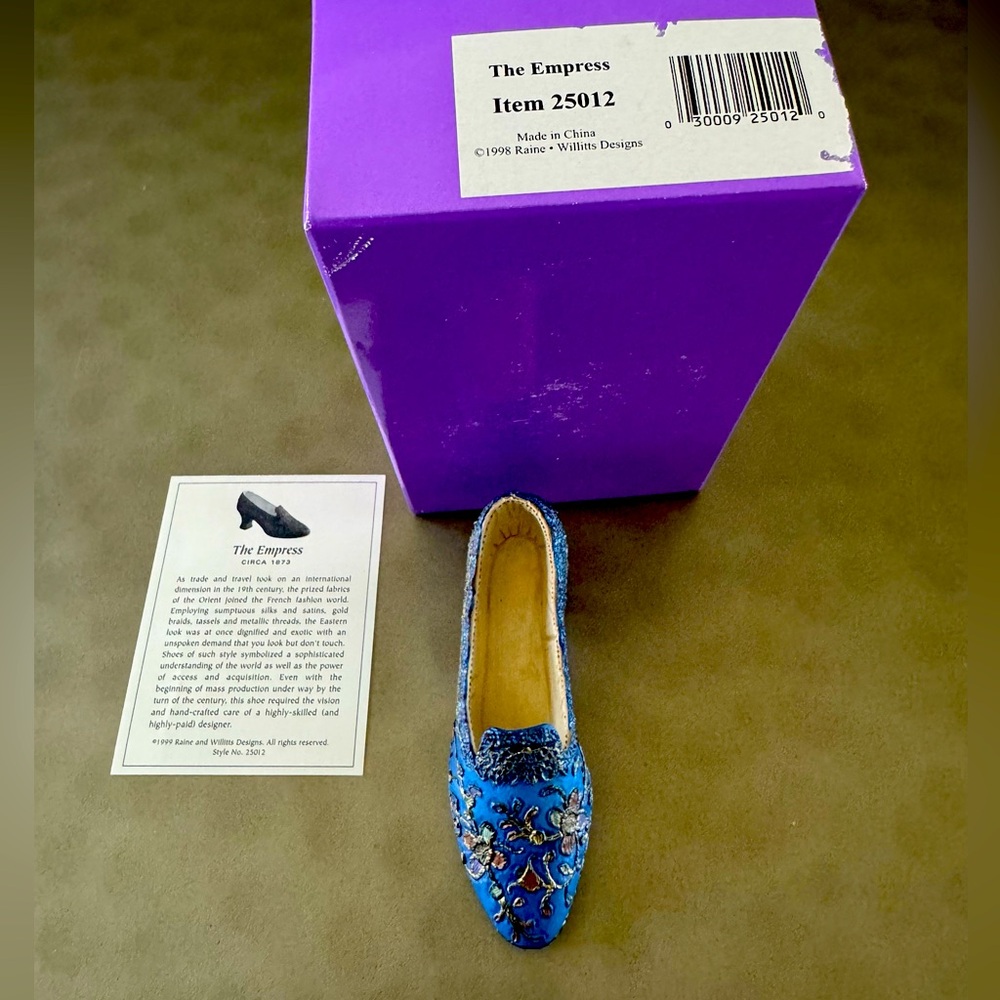Just The Right Shoe By Raine, Item 25012, The Empress, Circa 1873, Box & COA